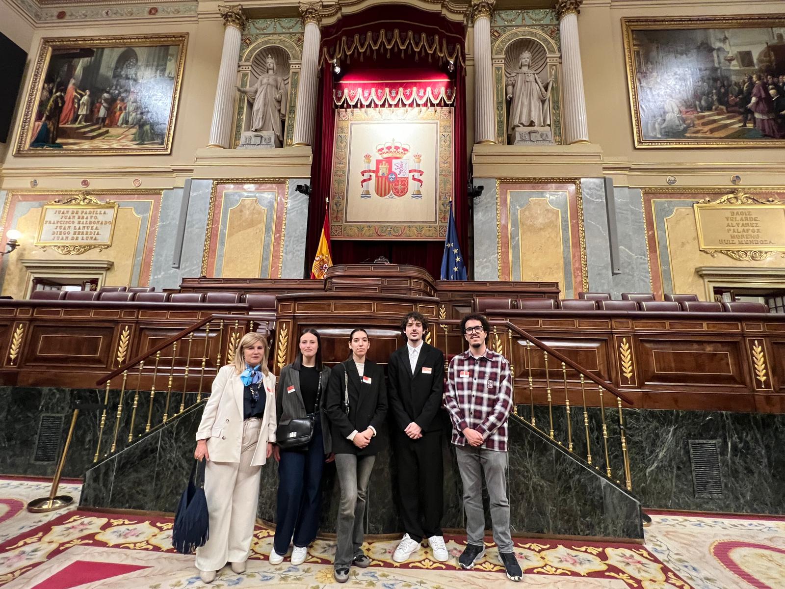 Residentes de Tagaste Madrid en el Congreso de los Diputados